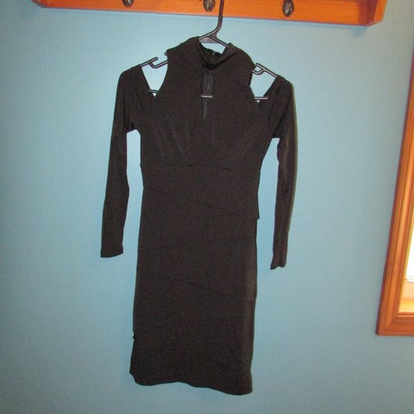 WHBM Long Sleeve Cold Shoulder Black Instantly Slimming Sheath Dress - Picture 5 of 9